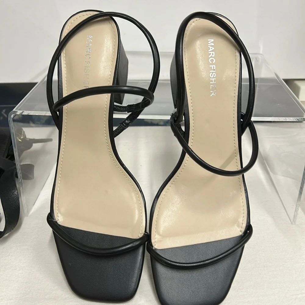 NWOT Marc Fisher black sexy Galvin block Sandals - Picture 2 of 4